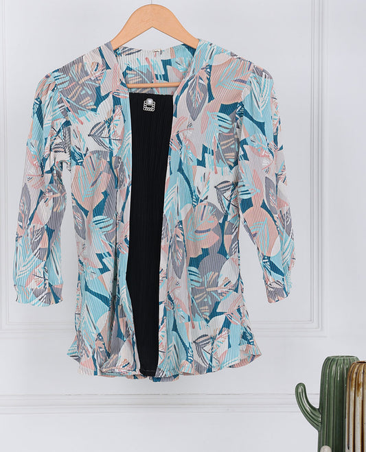 Multi-color tropical printed 3/4th sleeve attached-coat model top