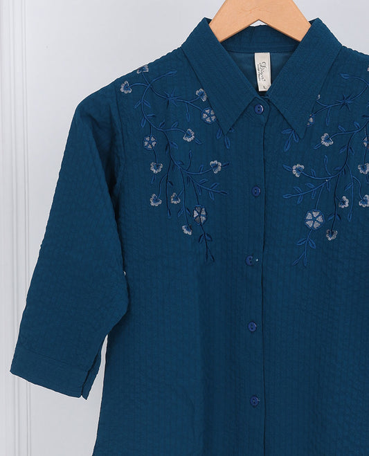 Blue embossed & floral vine thread embroidered regular-collar & 3/4th-sleeve top