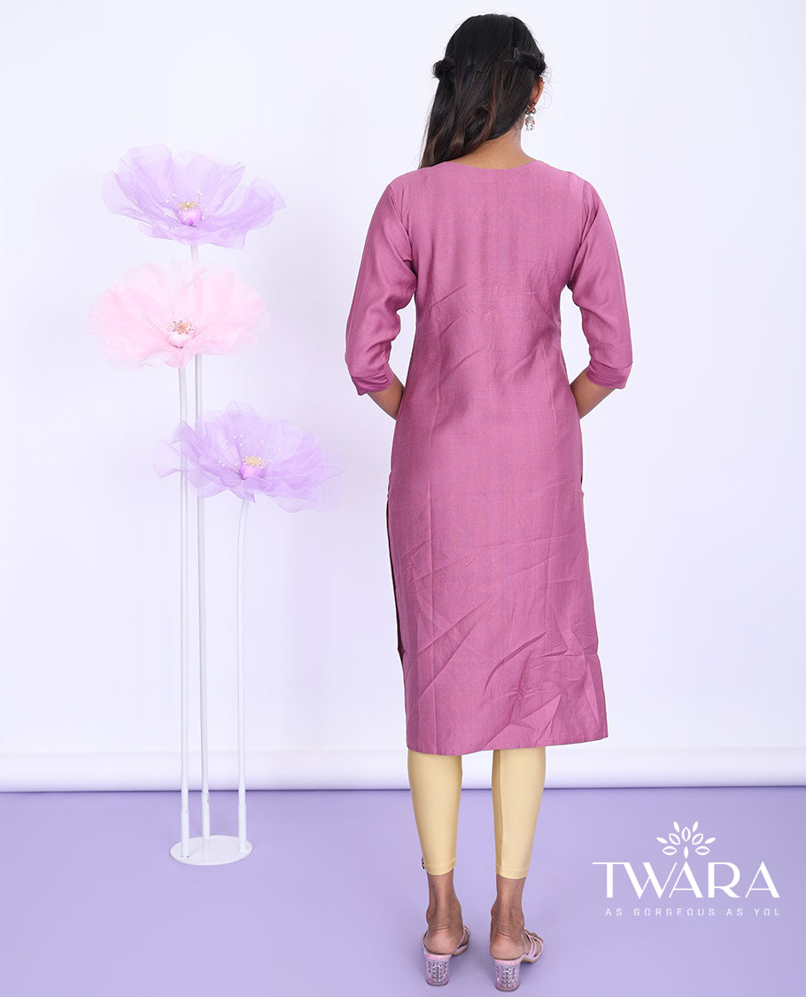 Purple floral motifs & patch embroidered 3/4th sleeve straight-cut cotton below-knee kurti