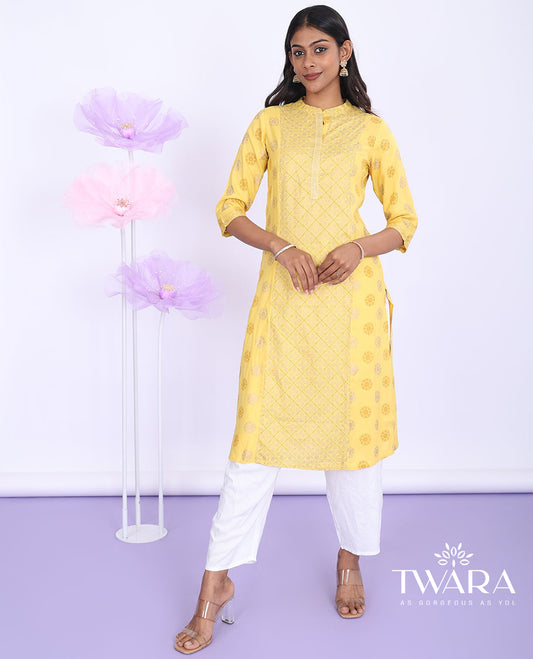 Yellow chakram motifs printed Chinese collar with 3/4th sleeve cotton straight-cut knee-length kurti