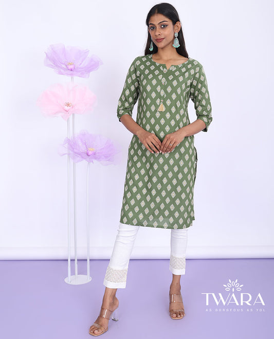 Twara green unique motifs printed round neck with 3/4th sleeve rayon straight-cut knee-length kurti