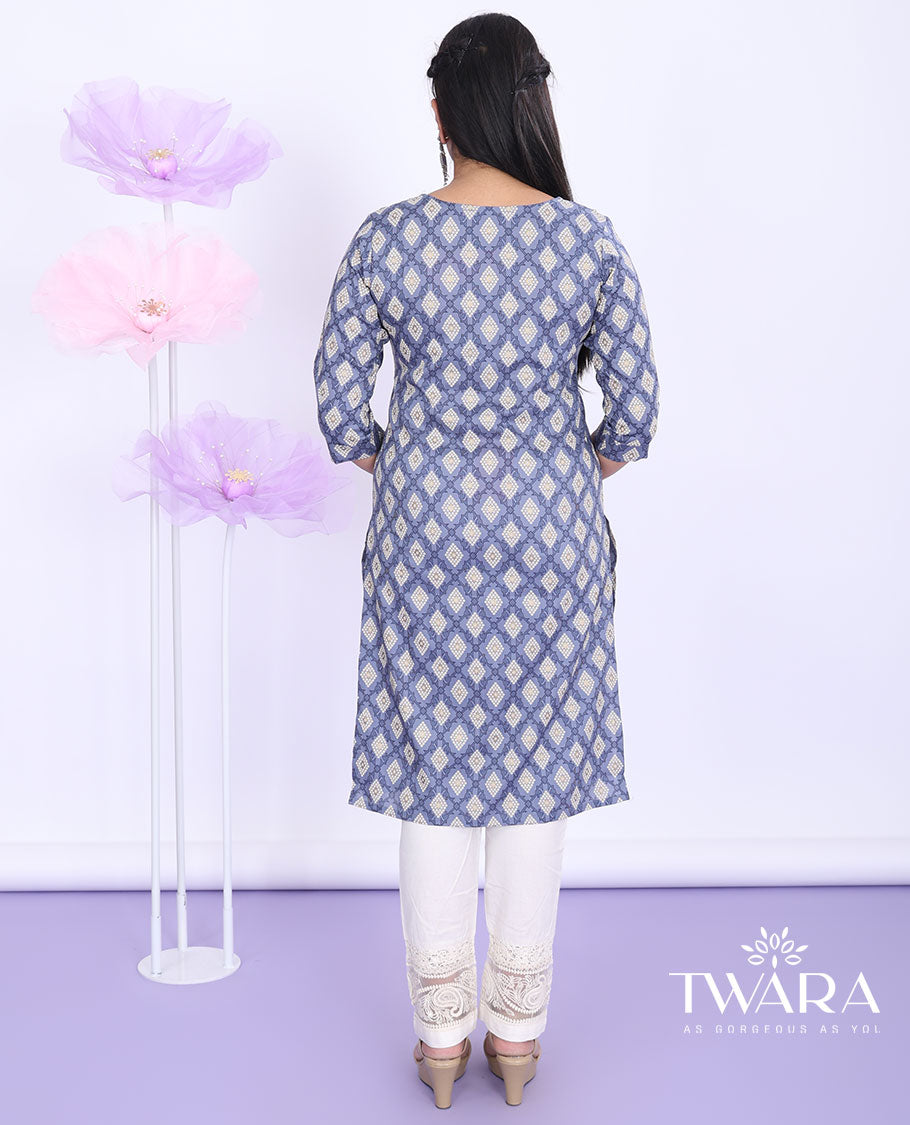 Twara grey argyle design printed round neck with 3/4th sleeve rayon straight-cut knee-length kurti