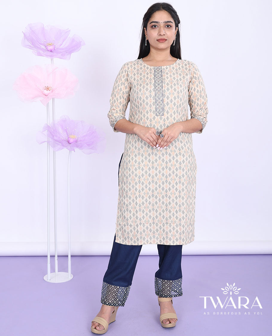 Twara sandal intricately printed round neck with 3/4th sleeve cotton straight-cut below-knee kurti
