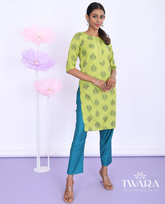 Twara green unique motifs print round neck with 3/4th sleeve cotton straight-cut knee-length kurti