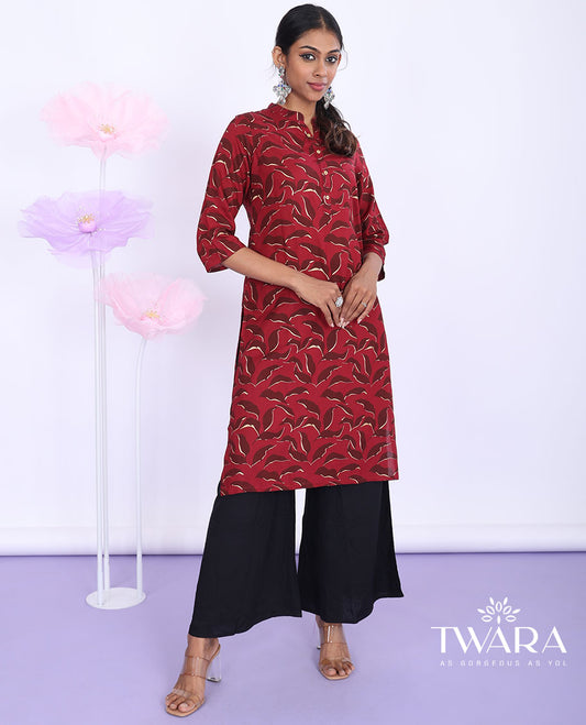 Twara red uniquely printed Chinese collar with 3/4th sleeve rayon straight-cut below-knee kurti