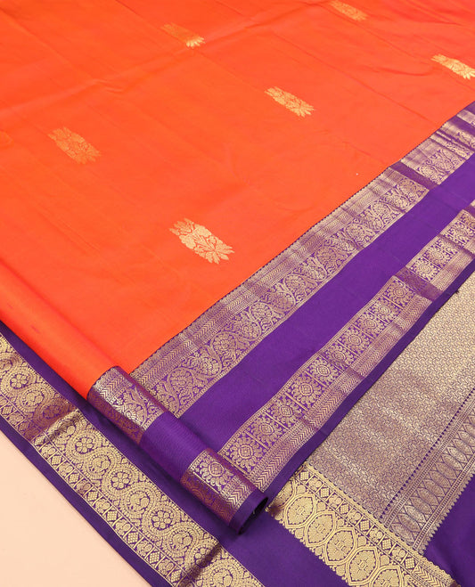 Orange Vasundhara Silk Saree, Woven with Zari Buttas, Complemented by a Contrast Rettai Pettu Border of Kathir, Kodi Visiry, and Chakram Designs, Grand Pallu, and a Contrast Blouse