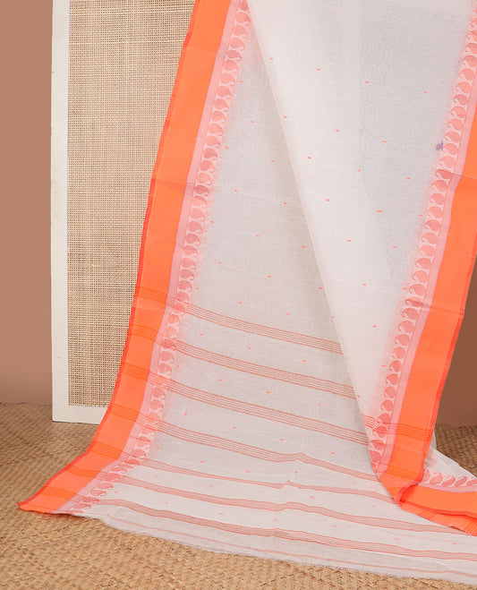 White bengal cotton saree with contrast paisely design border & striped, floral motifs pallu