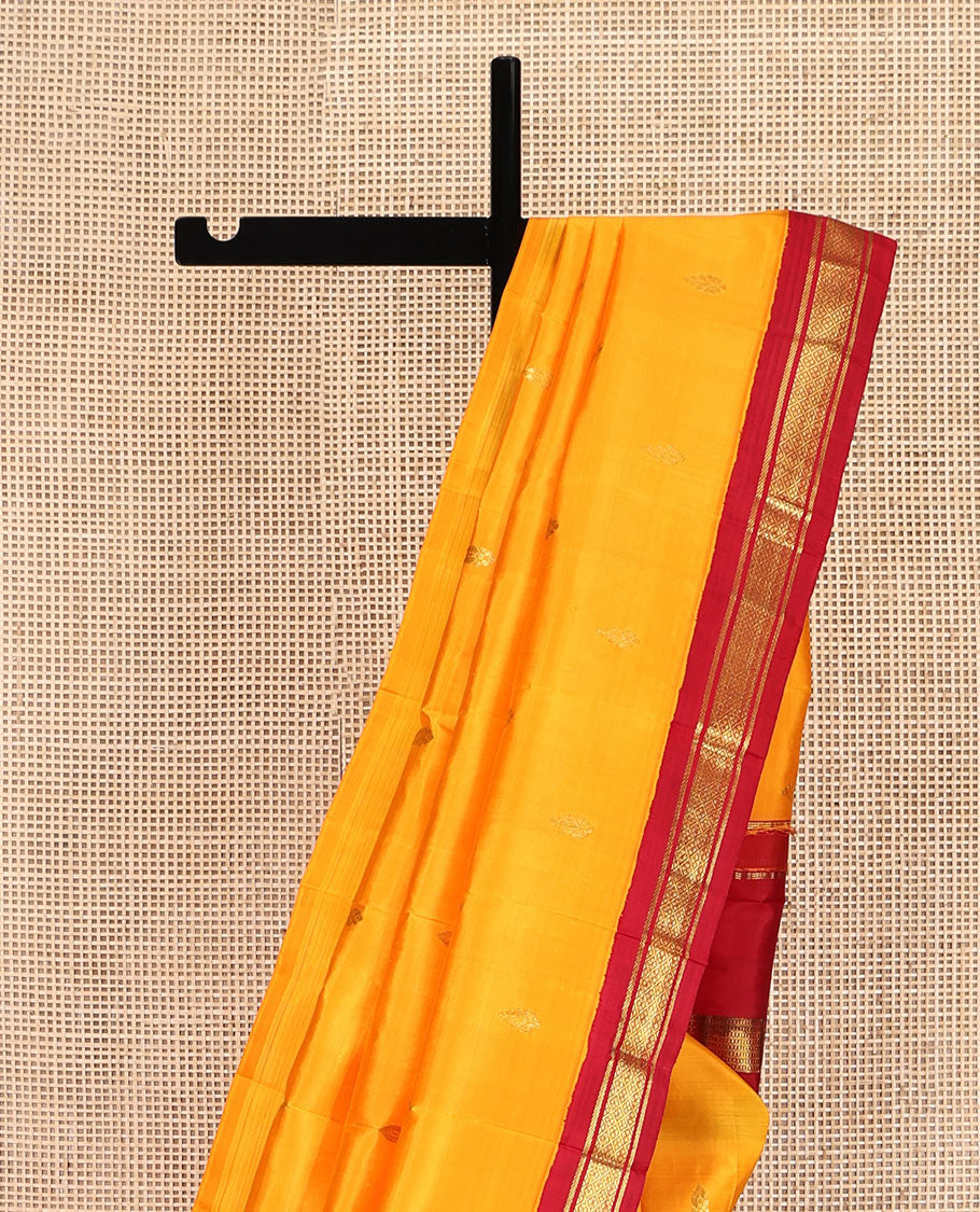 Yellow Kanchipuram Silk Saree, Woven with Zari Buttas, Contrast One-Sided Korvai Border of Banaras and Jaal Designs, Zari Design Pallu, and No Blouse
