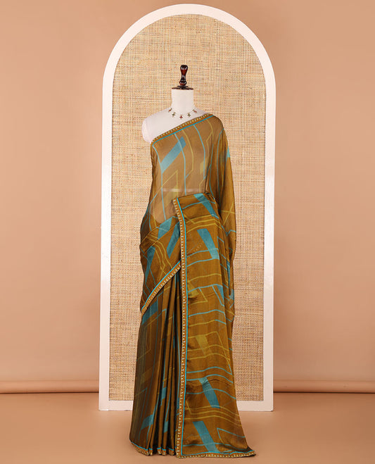 Mehendi green digital print chiffon shimmer saree with lace border & self pallu along with printed blouse