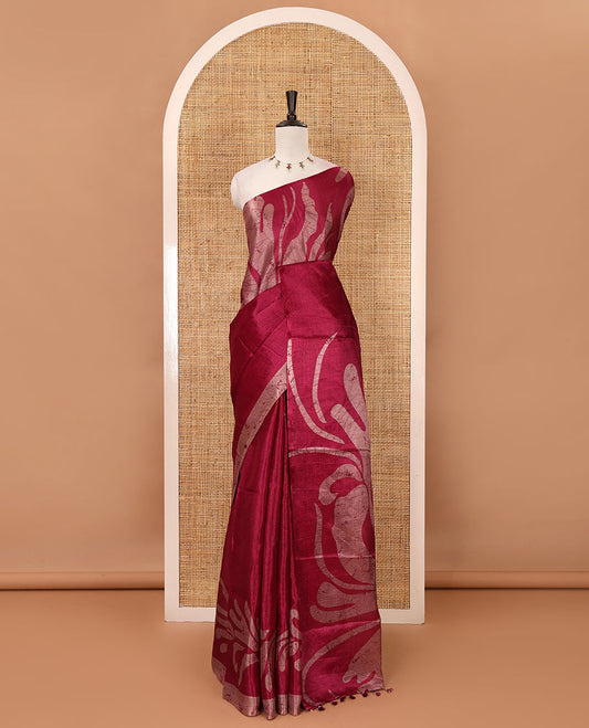 Borderless red batik-style abstract vines printed khadi cotton saree, matching plain blouse