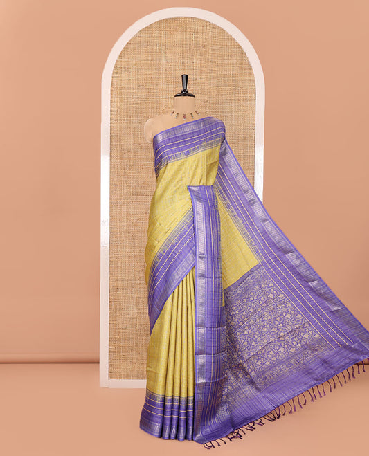 Green Manipuri Silk Saree, Subtly Sparkled with a Checked Design on Its Body, Complemented by a Contrast Zari Checked Border, Pallu Pictures Floral Jaal Designs, and Paired with a Contrast Blouse