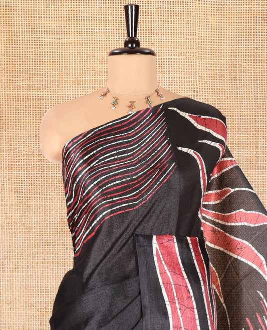 Borderless Black and Pink Art Khadi Cotton Saree, Detailed with Batik Print-Style Vines Print on Its Body, Self-Pallu of Batik Print, and Paired with a Matching Blouse