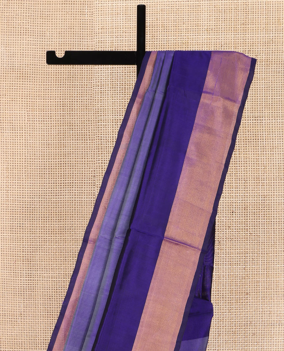 Violet Plain Uppada Silk Saree, Complemented by a Contrast Bavanji Border, Plain Pallu, and Paired with a Contrast Blouse