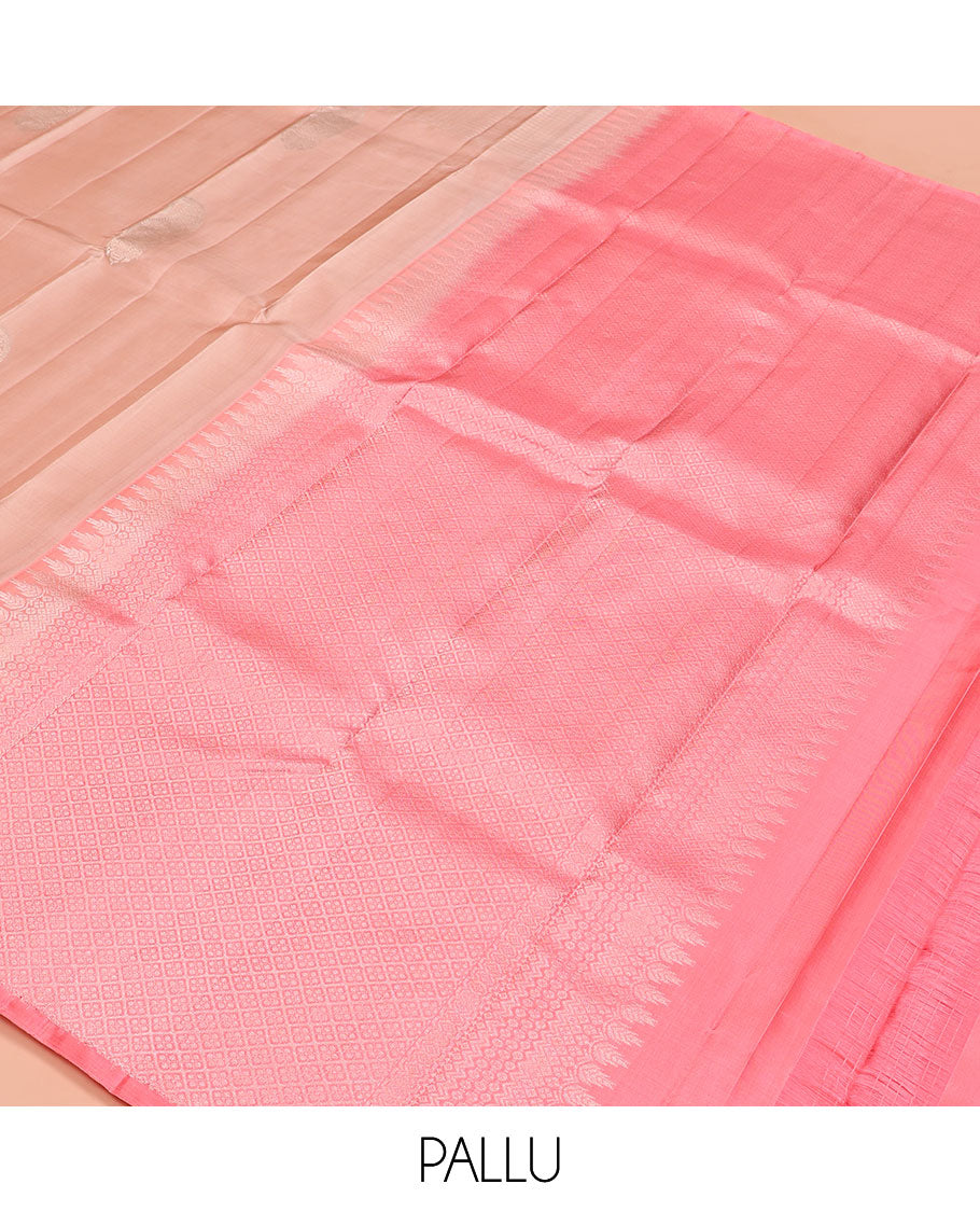 Peach manga buttas and zari checked Kanchipuram silk saree, contrast pallu of thazampoo rekku, diamond, rudraksham, and jaal designs