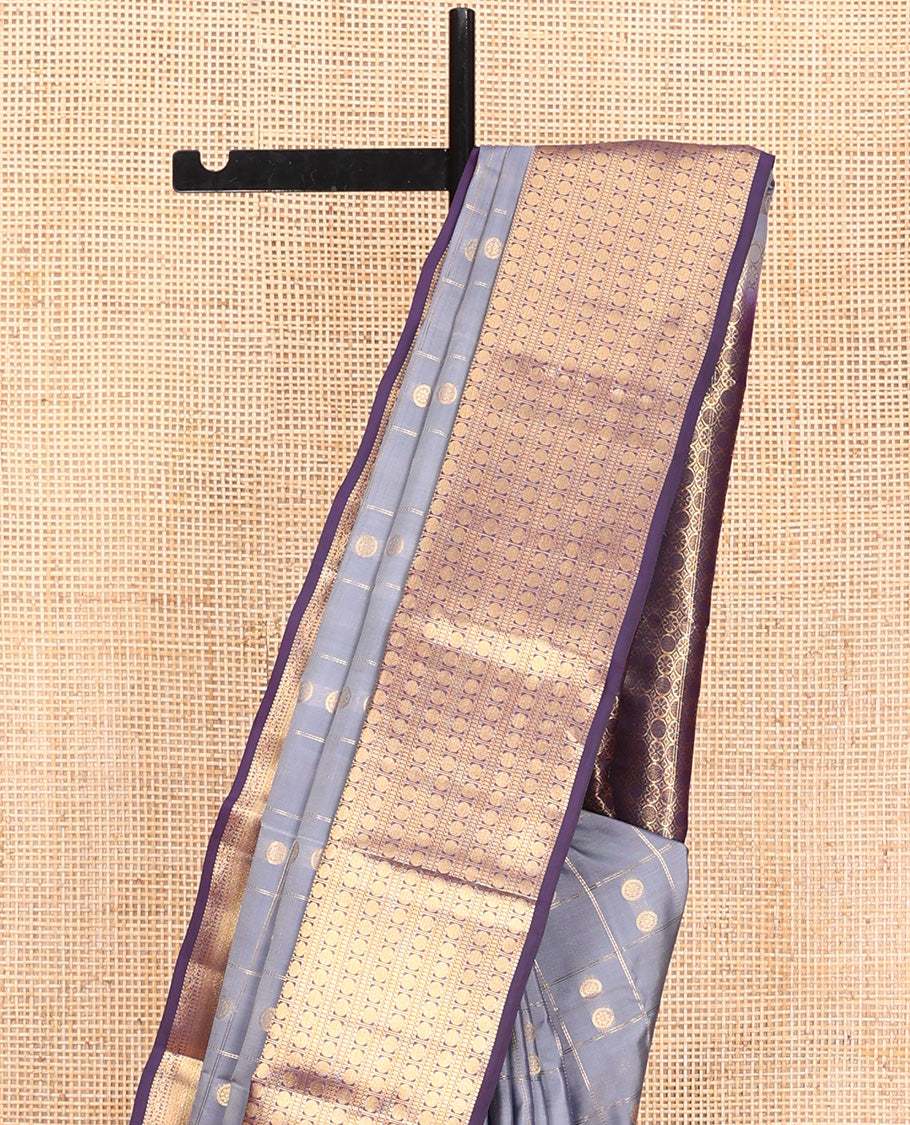 Grey Vasundhara Lite Silk Mix Saree, Artfully Woven with Chakram Butta Enclosed Checks, Complemented by Contrast Border Steeped with Poun Designs, Grand Pallu and Paired with a Contrast Blouse