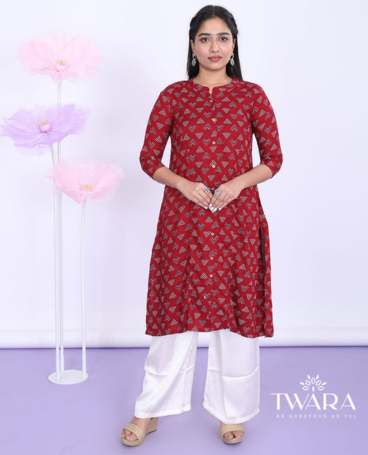 Twara maroon triangle motifs printed Chinese collar 3/4th sleeve rayon straight-cut below-knee kurti