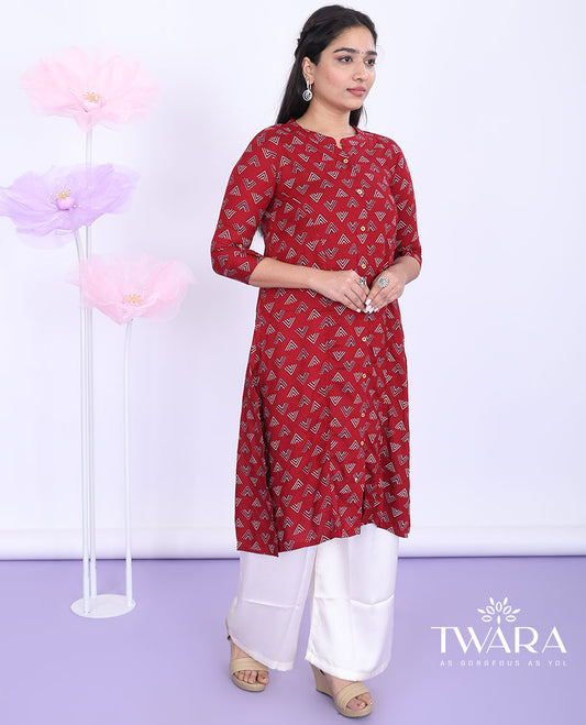 Twara maroon triangle motifs printed Chinese collar 3/4th sleeve rayon straight-cut below-knee kurti