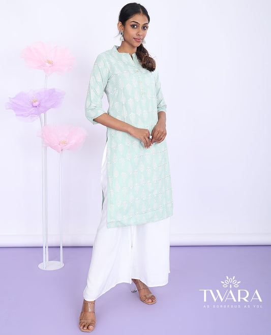 Twara green unique motifs printed Chinese collar with 3/4th sleeve rayon straight-cut knee-length kurti