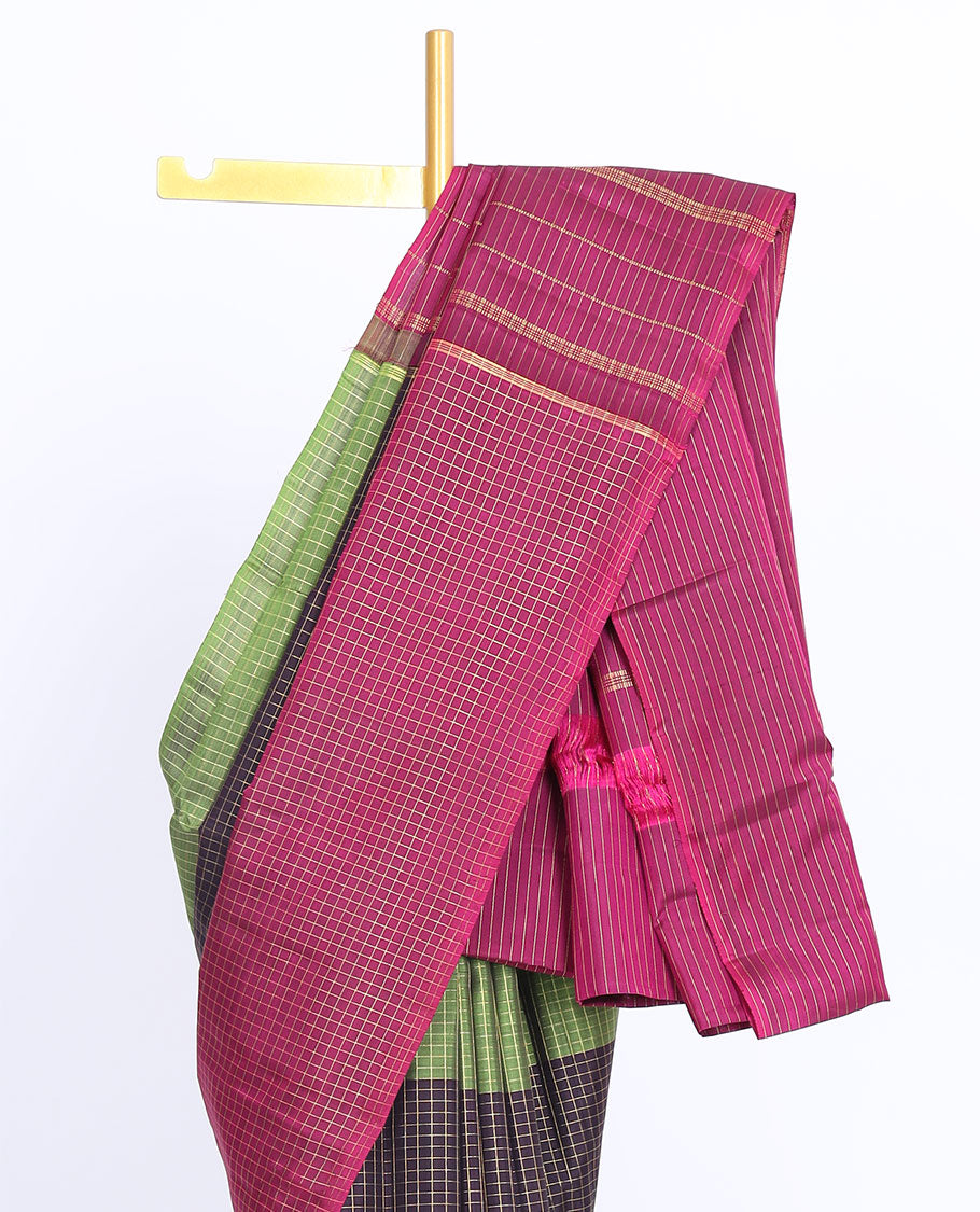 Borderless multi-color checked design chirala cotton saree, self-pallu of zari designs
