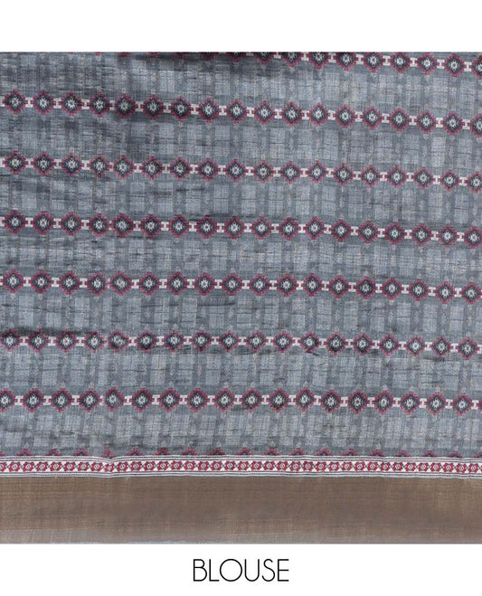 Maroon geometric printed casual wear saree, contrast border & pallu of geometric patterns print