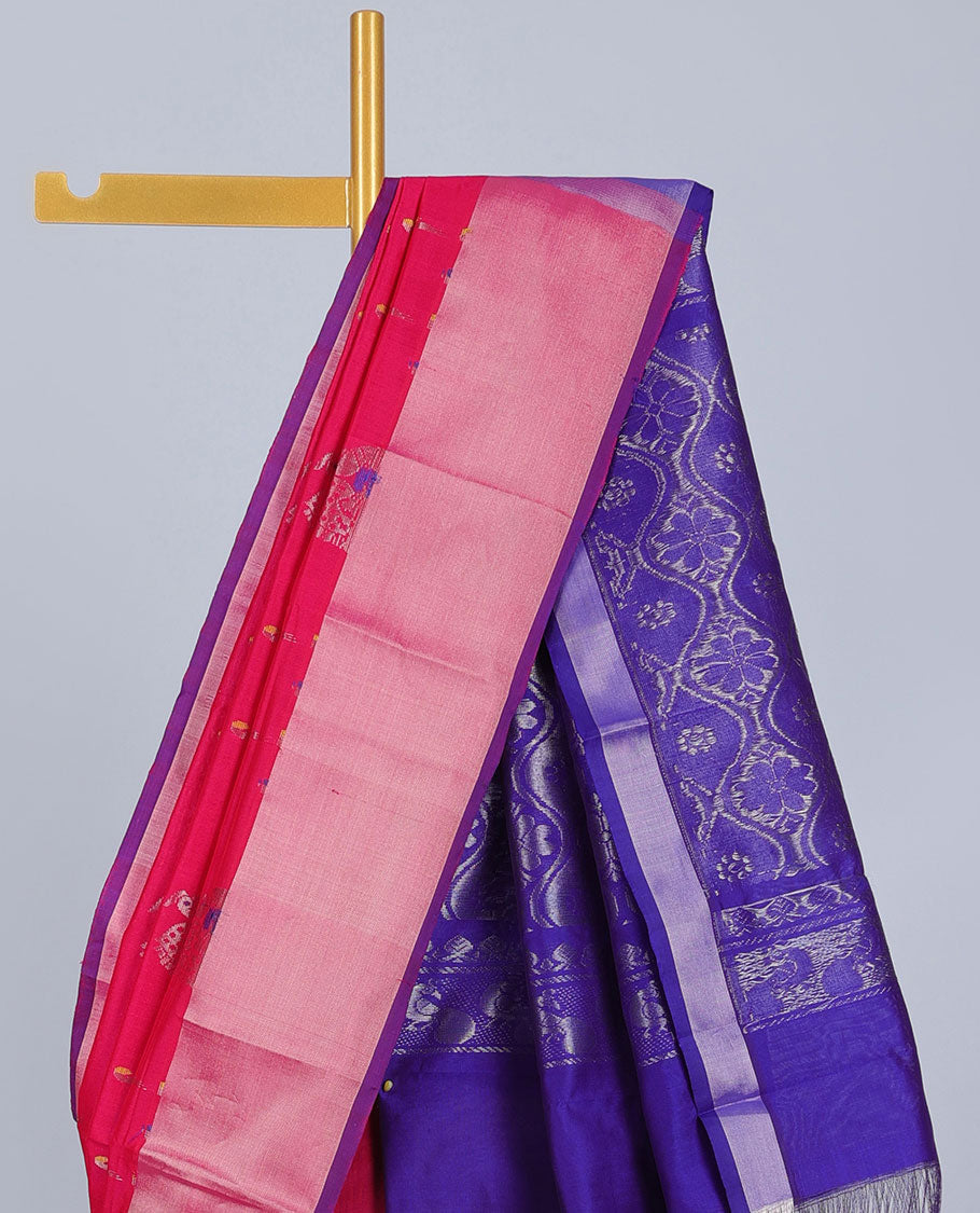 Pink kuppadam cotton saree with buttas, plain border & contrast pallu of ogee patterns