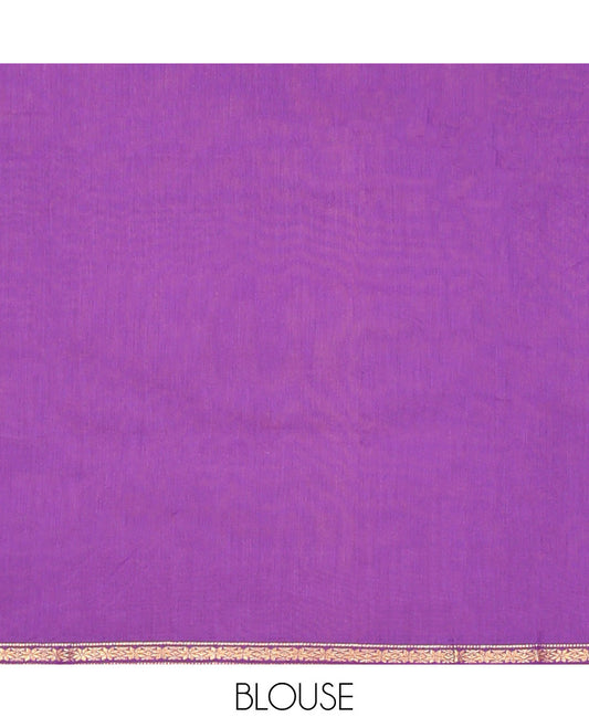 Green Maheshwari Cotton Saree, Beautifully Bedecked with Flower Buttas All Over Its Body, Subtly Woven Piping Border, Captivating Contrast Pallu Steeped with Buttas, and Paired with a Contrast Blouse