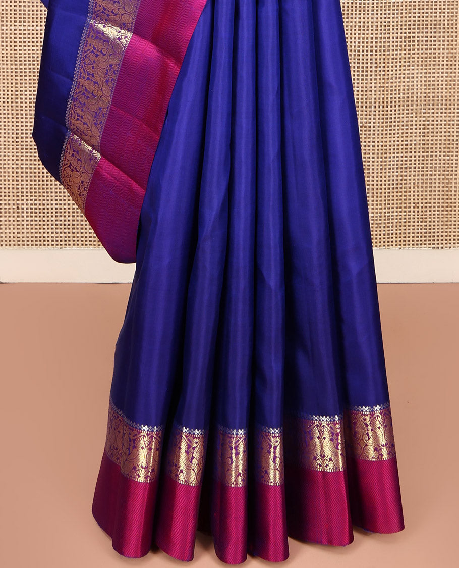 Blue Plain Kanchipuram Silk Saree, Complemented by a Contrast Border of Muthu, Mayil, and Vanki Designs, Jaal Pallu, and Paired with a Contrast Blouse