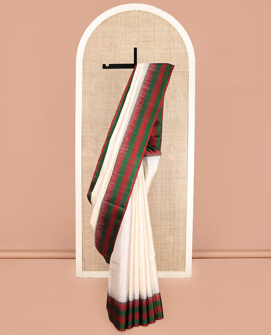 Cream Mayuri Soft Silk Saree, Subtly Sparkled with Geometric Designs, Complemented by Contrast Border, Geometric Pallu, and a Contrast Blouse