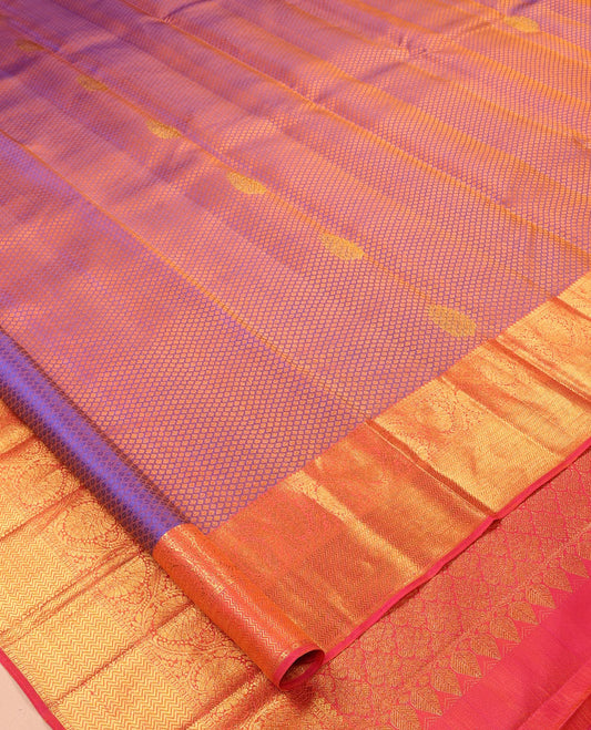 Violet Parampara Silk Saree, Adorned with Embossed and Zari Buttas, Contrast Border of Thilakam Mokku, Paisa, Kodi Visiry, and Vanki Designs, Grand Pallu, and a Contrast Blouse