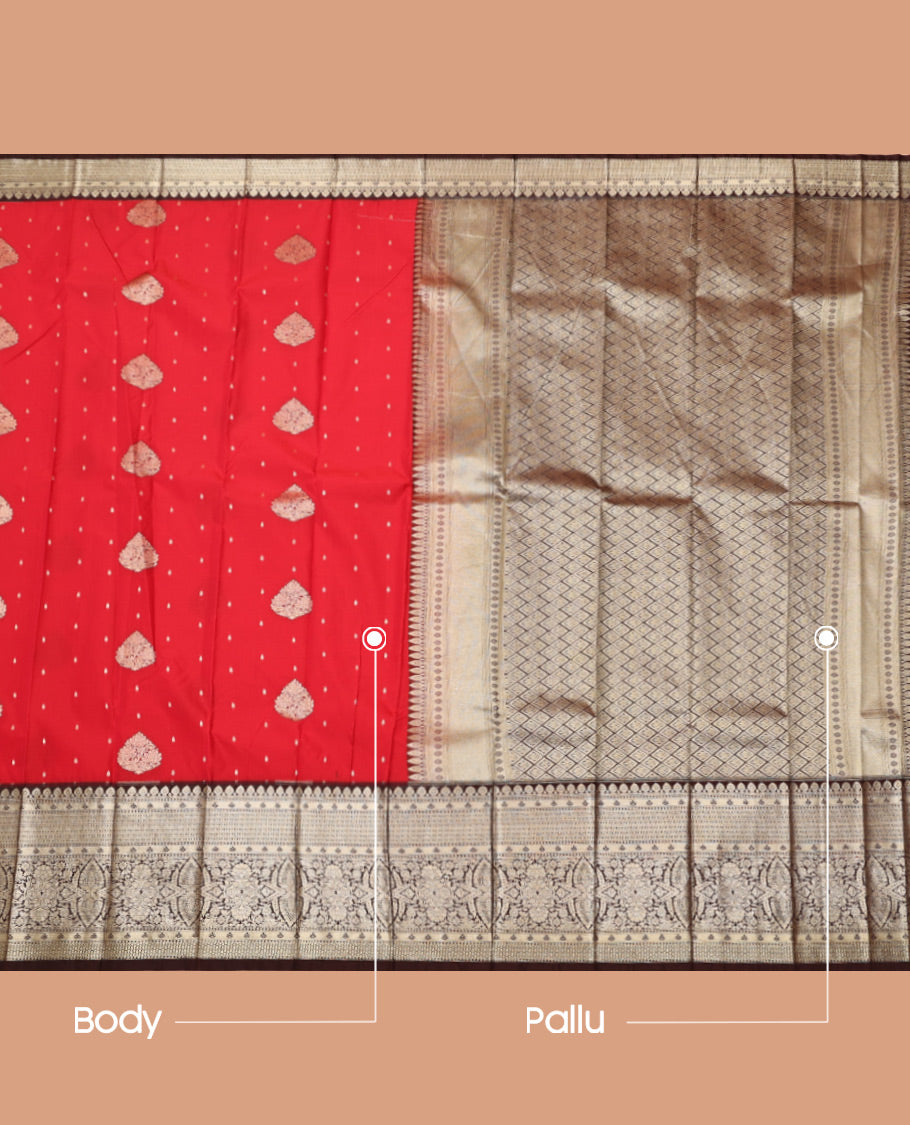 Red Budget Silk Saree, Adorned with Zari Buttas, Complemented by a Contrast Traditional Zari Border, Grand Pallu, and a Contrast Blouse
