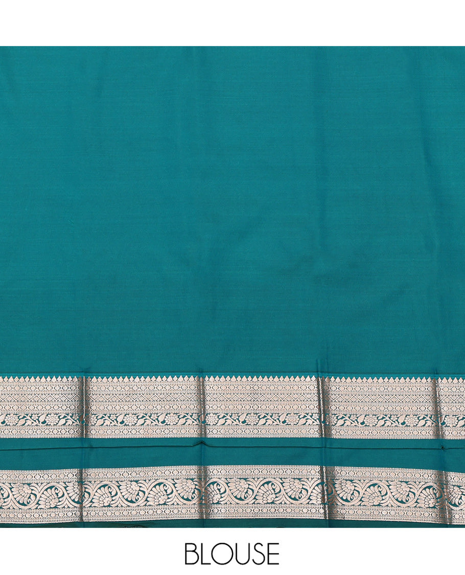 Purple Budget Silk Saree, Mesmerized with Zari Buttas, Complemented by a Contrast Traditional Zari Rettai Pettu Border, Grand Pallu, and Contrast Blouse