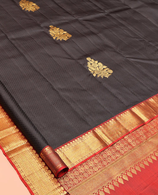 Black Embossed-Zari Buttas Kanchipuram Silk Saree, a Contrast Vanki Border, Mayil-Chakram Pallu, Contrast Blouse
