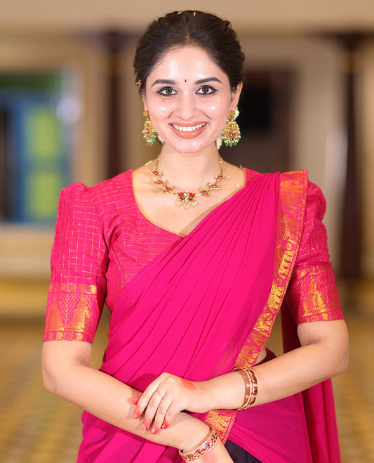 Violet and Rani Pink Plain Sungudi Cotton Half-saree, Complemented by Captivating Contrast Traditional Zari Border of Temple, Peacock, and Elephant Designs, Paired with a Contrast Zari Checked Blouse, and Comes with a Zari-Bordered Vichitra Silk Dhavani