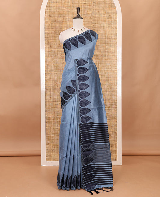 Grey plain jute cotton saree , contrast leaf thread butta border & lining seer pallu with tussels