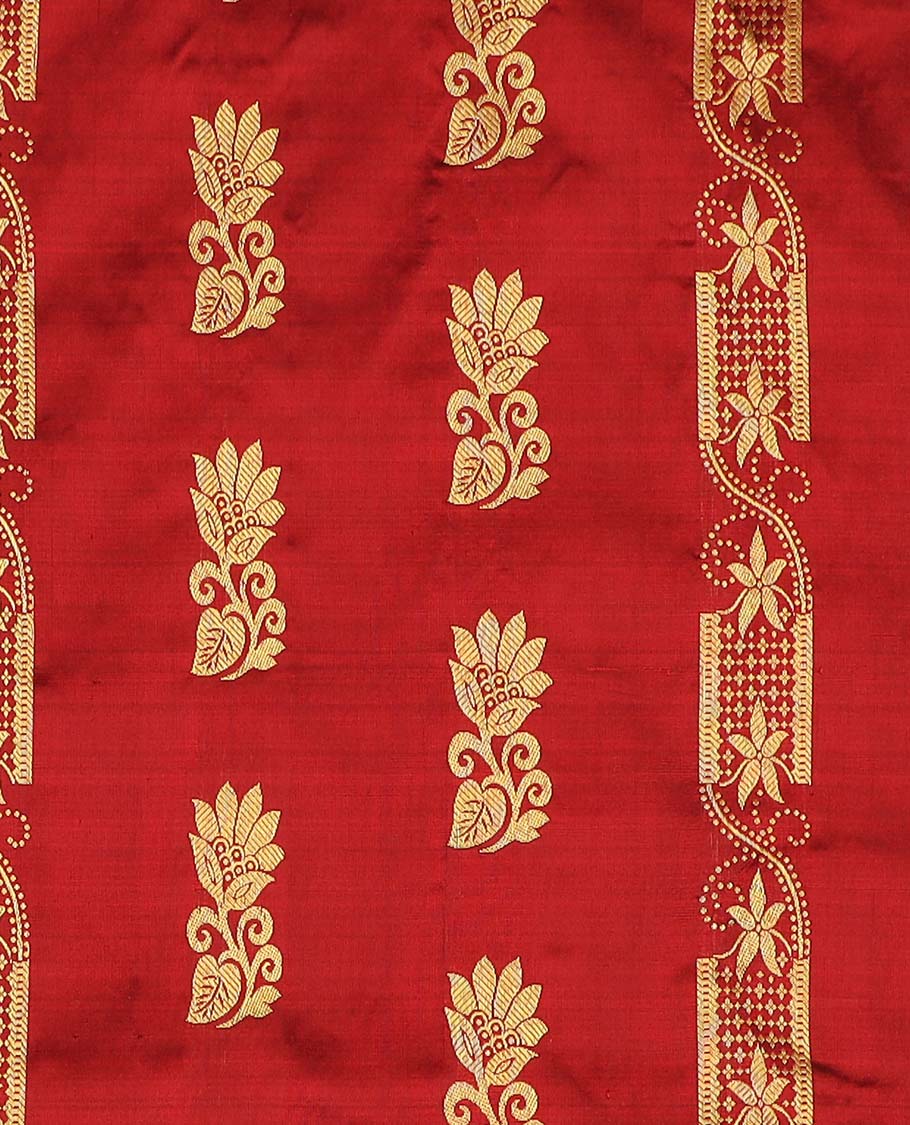 Maroon pure silk half saree, zari buttas skirt, contrast border and blouse of thilakam mokku, banaras, kathir, vanki, and mayil chakram design, and paiyaadi kattam dhavani