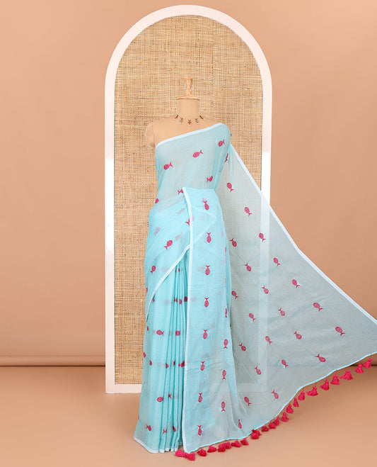 Borderless sea green fish motifs thread embroidered khadi mul cotton saree, fish motifs thread embroidered pallu, and a matching plain blouse