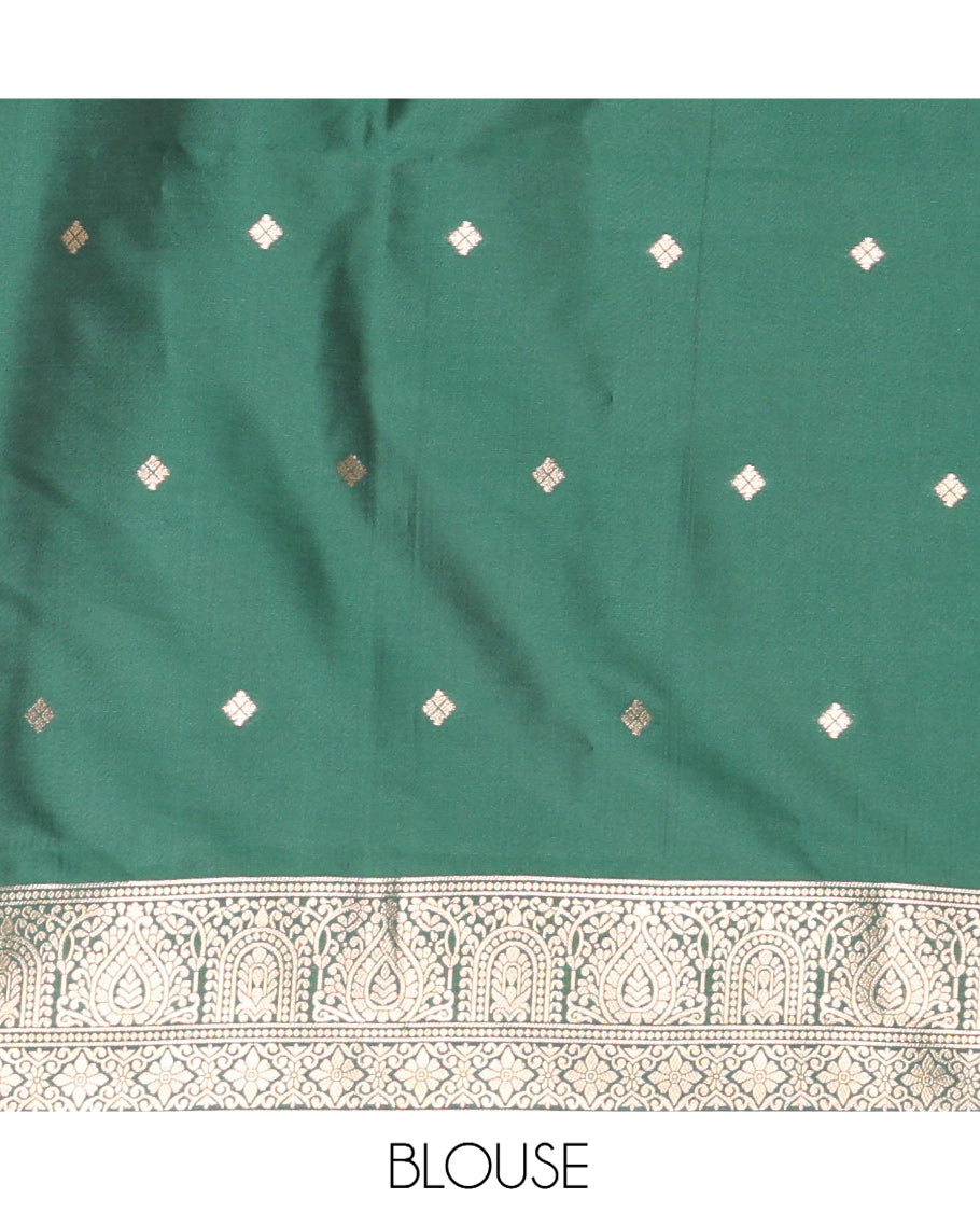 Green Elite Soft Silk Saree, Adorned with Zari Buttas and Checks, a Contrast Traditional Border, Grand Pallu, and a Contrast Blouse