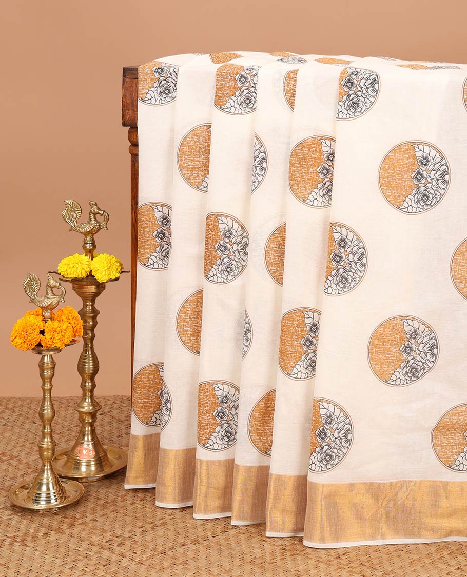 Cream with brown flower butta kerala cotton saree with zari bawanchi border & printed pallu along with plain blouse