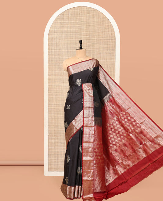 Brown Budget Silk Saree, Woven with Zari Buttas, Complemented by a Contrast Traditional Zari Border, Grand Pallu, and Contrast Blouse