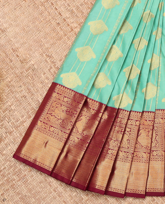 Green Budget Silk Saree, Woven with Zari Designs, Complemented by a Contrast Traditional Zari Border, Jaal Pallu, and Contrast Blouse