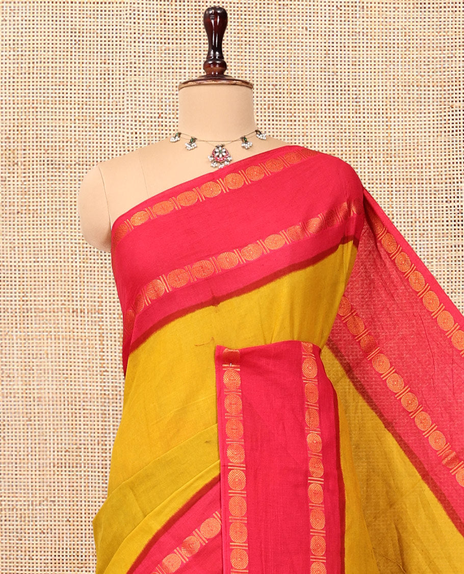 Yellow Plain Sungudi Cotton Saree, Complemented by Contrast Rettai Pettu Rudraksham Border, Striped Pallu, and a Contrast Blouse