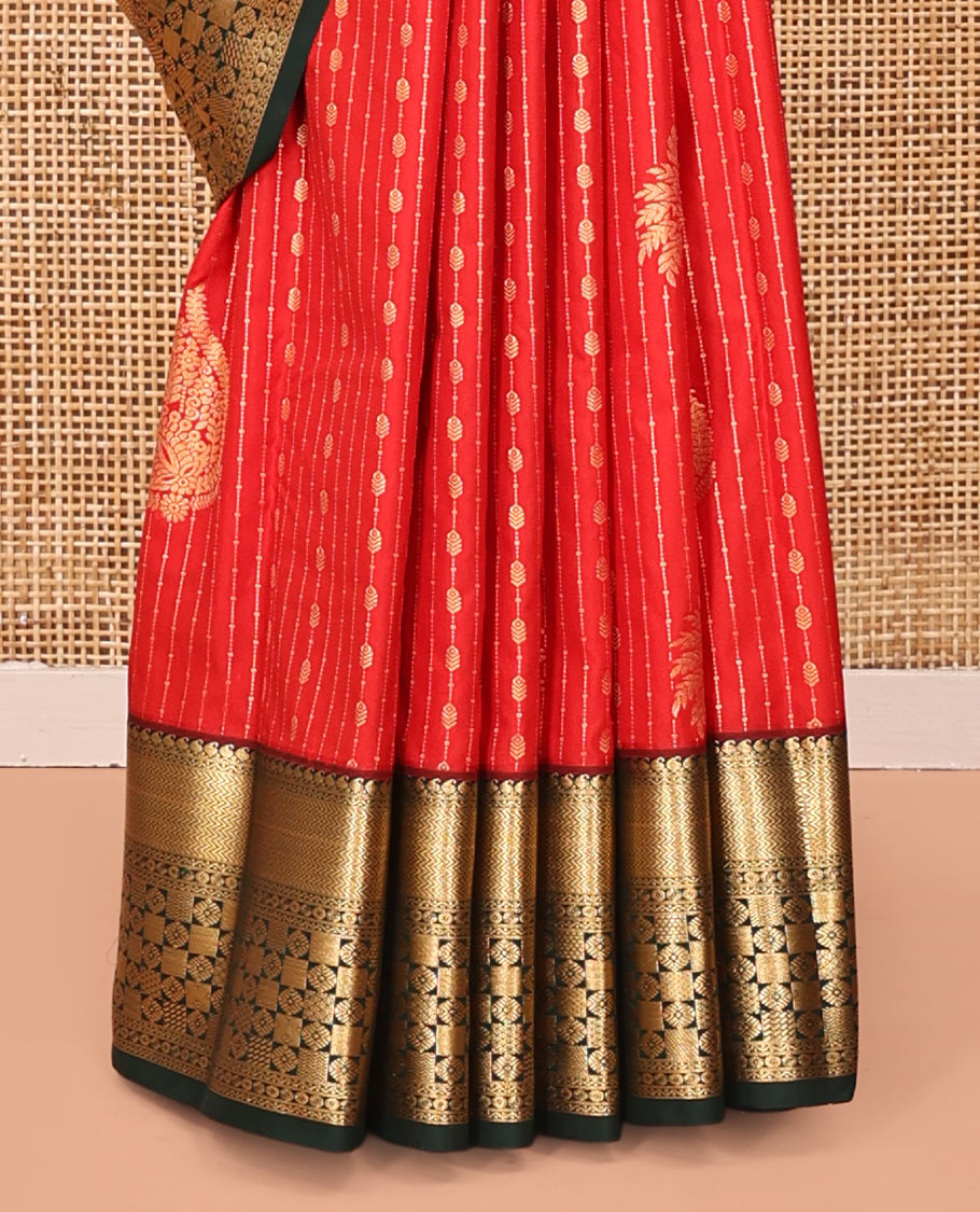 Red and Dark Green Budget Silk Saree, Steeped with the Richness of Zari Designs On Its Body, Complemented by Contrast Traditional Zari Designs Woven Border, Grand Pallu and Paired with a Contrast Blouse