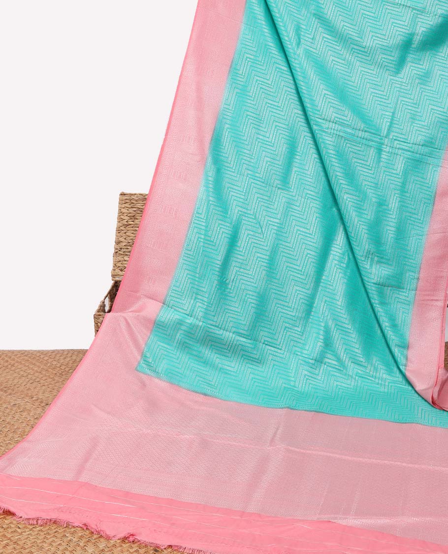 Blue geometric design soft slk with contrast zari border & pallu of argyle pattern