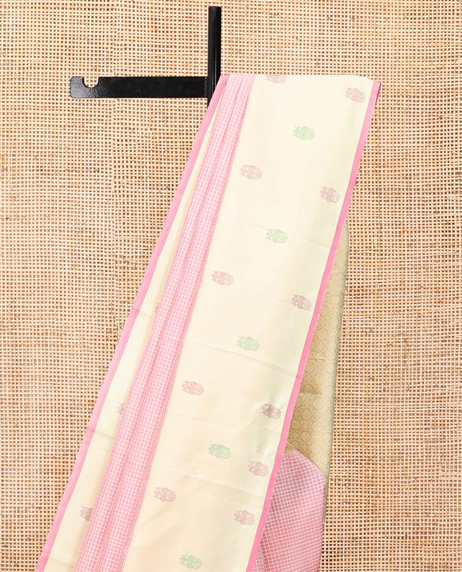 Pink Kanchipuram Silk Saree, Subtly Sparkled with Checks, Complemented by a Contrast Iruthalai Pakshi Border, Intricate Pallu, and Contrast Blouse
