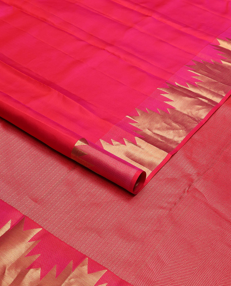 Hot pink plain design Kanchipuram silk saree, thazampoo rekku zari border & pallu of mayil kann designs