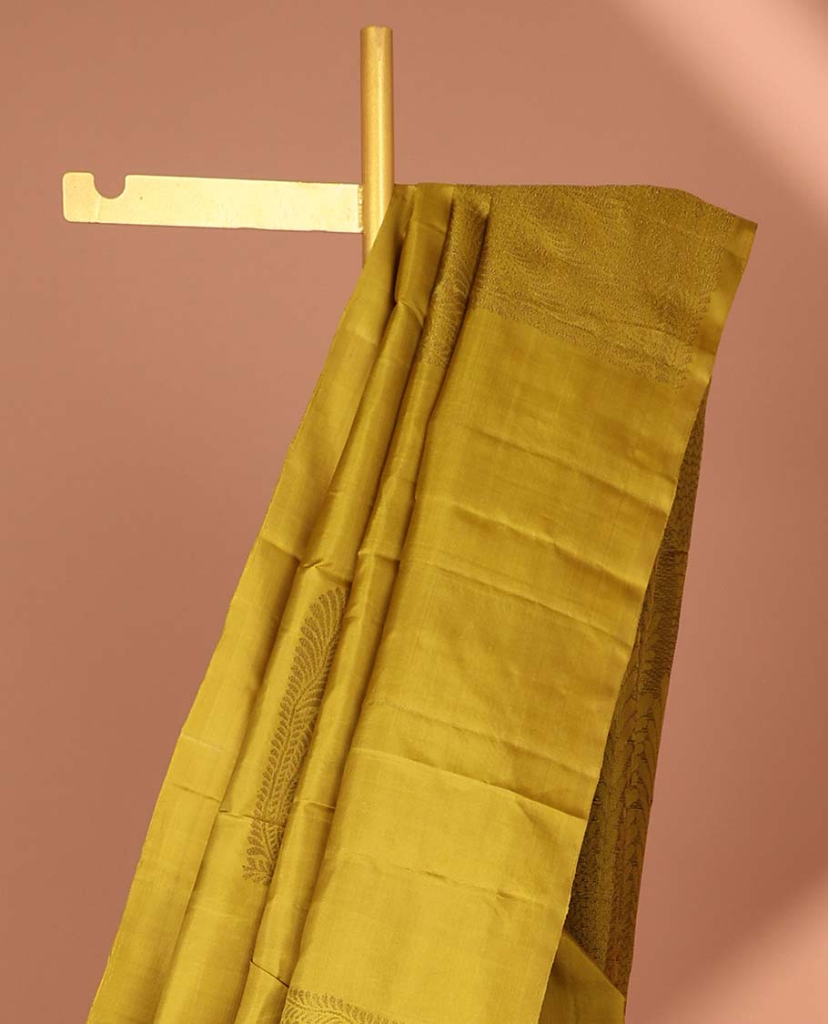 Borderless green zari buttas Kanchipuram silk saree,  self-pallu of intricate designs weave