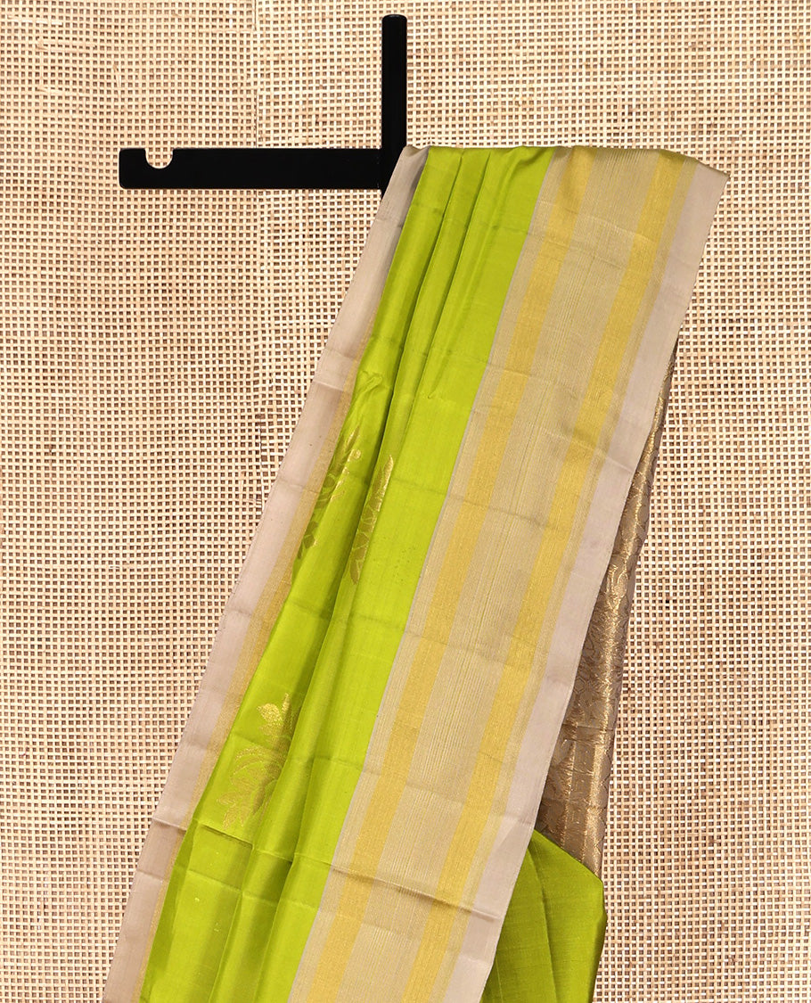 Green Mayuri Lite Silk Mix Saree, Detailed with Zari Buttas All Over Its Body, Complemented by a Contrast Border, an Intricately Designed Pallu, and Paired with a Contrast Blouse