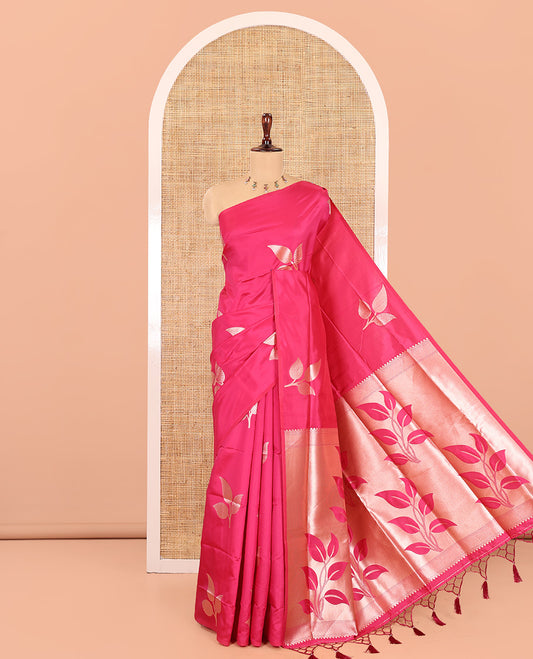 Borderless Pink Elite Soft Silk Saree, Prettified with Leaf Motifs, a Self-Pallu of Floral Designs, and a Matching Blouse