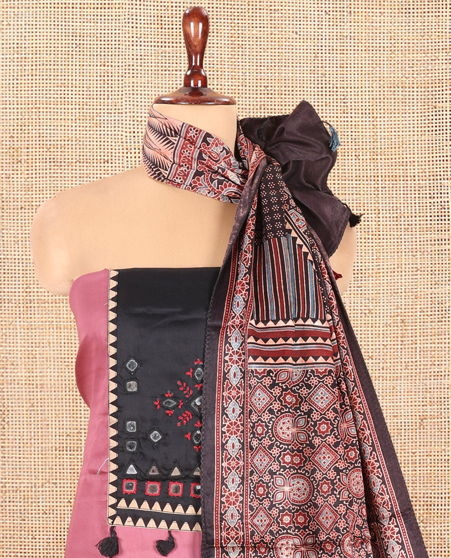 Onion Pink Material Chudidar Set