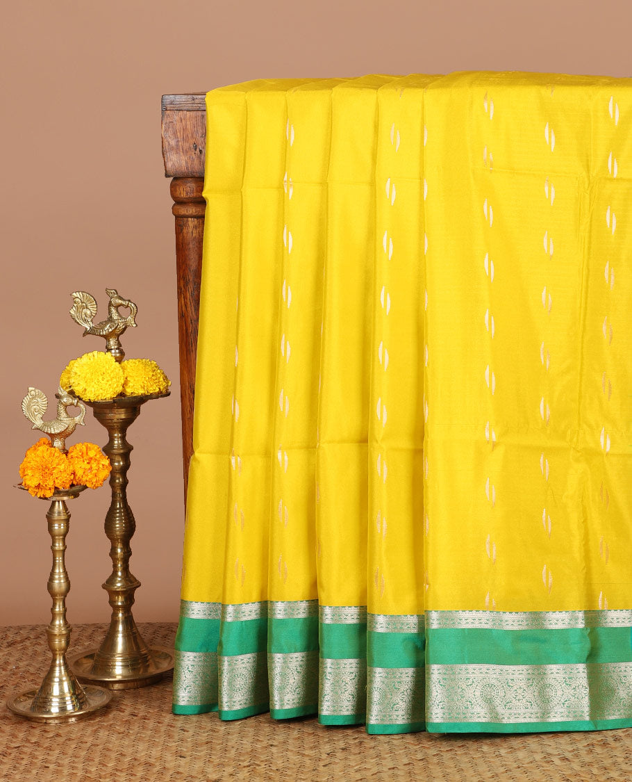 Lemon yellow zari butta semi soft silk saree with rettai pettu, diamond border grand pallu along with plain blouse